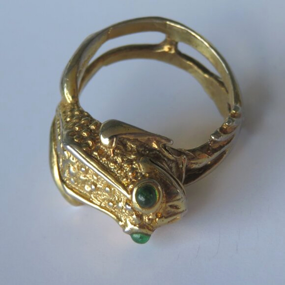 Natural Emeralds Yellow Gold Plated Solid White Gold Frog Ring - Picture 7 of 17